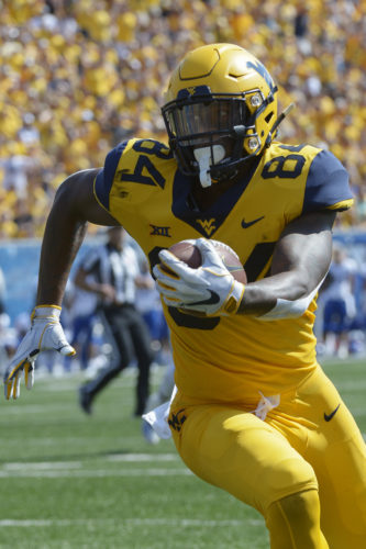 Mountaineers Defeat Jayhawks